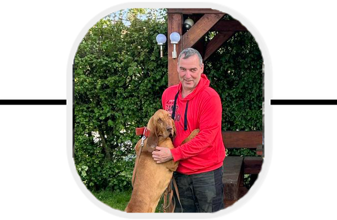 Thomas Wiese mit Bloodhound Abby